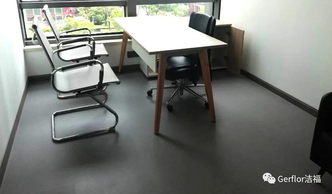 洁福PVC塑胶地板铺设需符合的基本要求有哪些?(图1) 洁福PVC塑胶地板铺设需符合的基本要求有哪些?(图1)